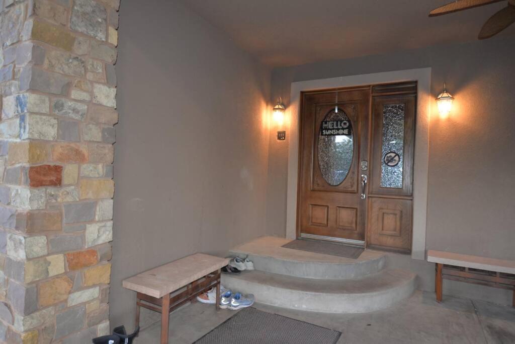 Tacit Shadow Resort Shangri-La King Suite, Gym, Coffee Bar, Hot-Tub, Free Laundry, Food Available Parowan Exteriör bild